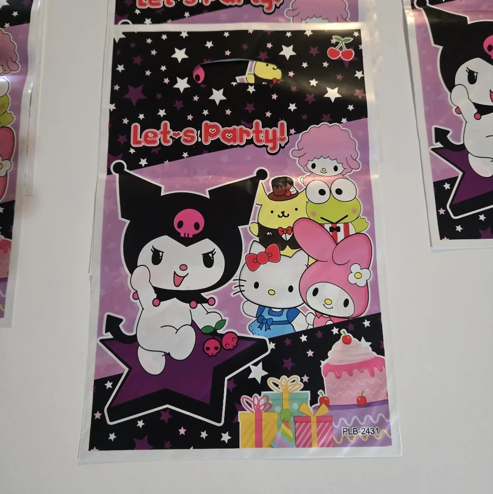 Cute Sanrio Character Party Favor Bags With Stickers - Black and Pink